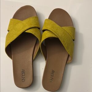 Abound Women's Yellow Slide Sandals
